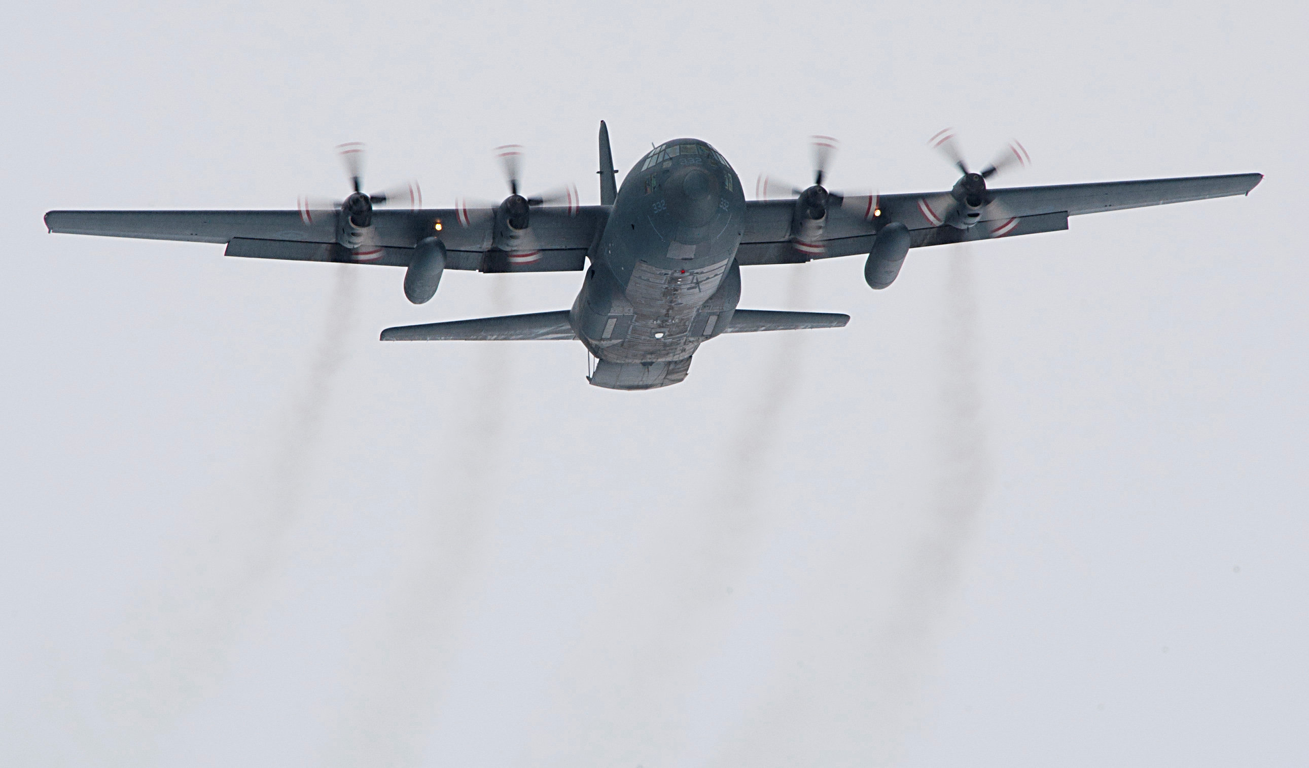 FILE PHOTO: A Royal Canadian Air Force CC-130 Hercules aircraft from 413 Transport and Rescue Squadron, 14 Wing Greenwood, Nova Scotia, does a fly-past of the drop zone for search and rescue training in Gascoyne Inlet, Nunavut, Canada April 21, 2012. Cpl Jax Kennedy/RCAF/Handout/File Photo via REUTERS