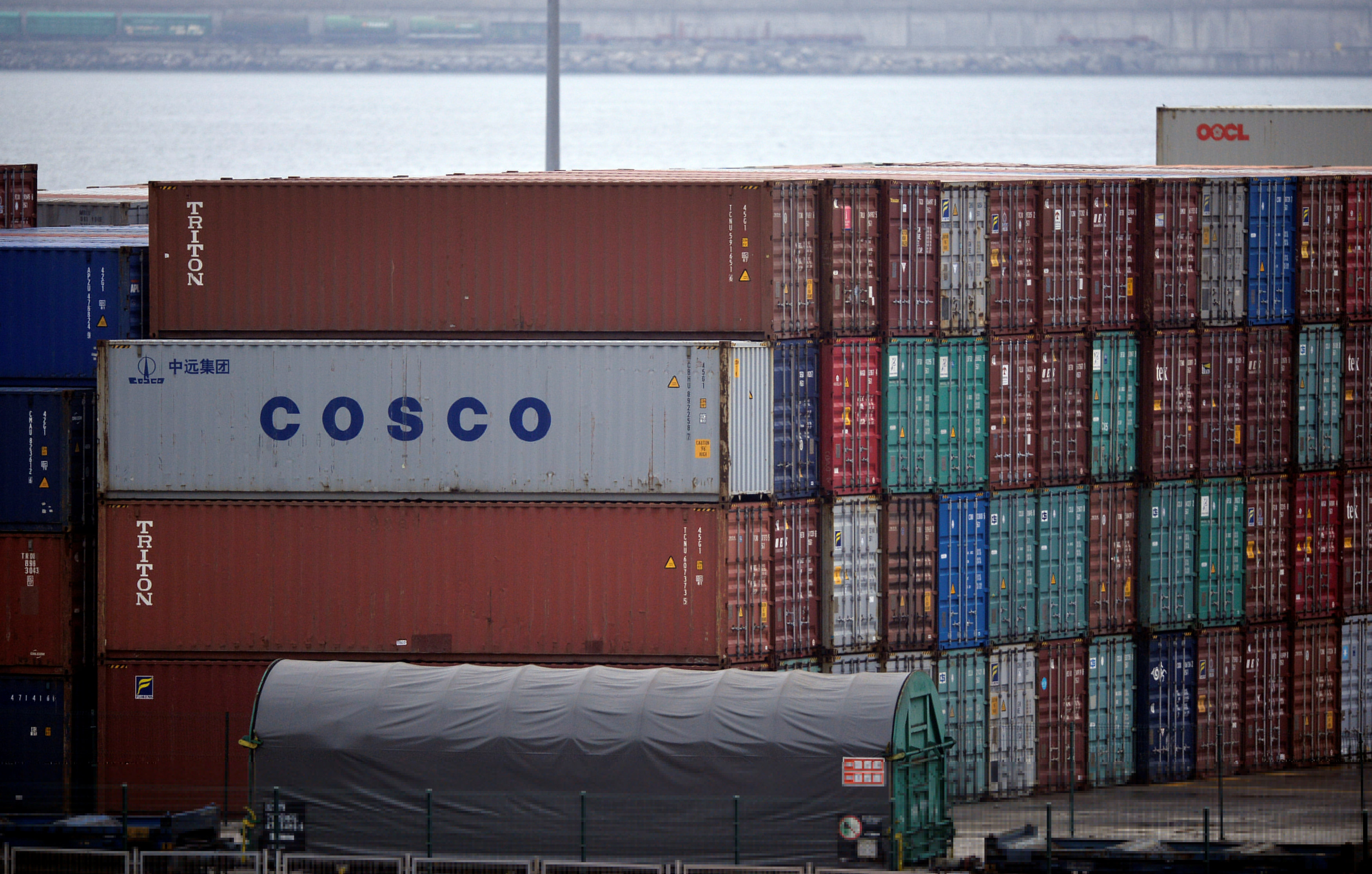 A COSCO container is seen at the Noatum container terminal near Bilboa, in Santurtzi, Spain June 14, 2017. (Vincent West / Reuters)