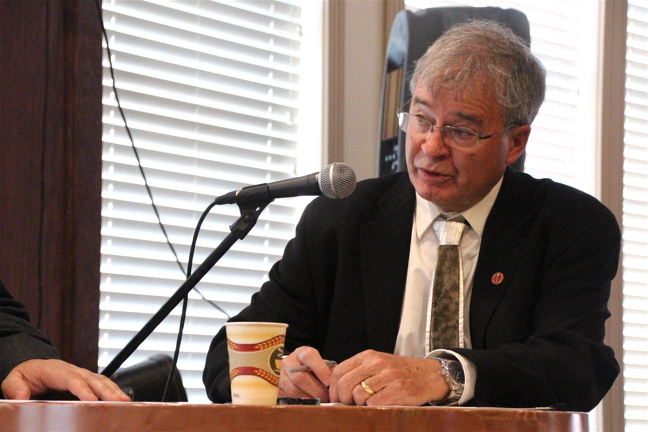 Nunavut Senator Dennis Patterson says Nunavut doesn’t have enough information yet to enforce a carbon tax by the 2018 deadline, an impossible deadline, he added, given the territory's fall election. (Beth Brown / Nunatsiaq News)