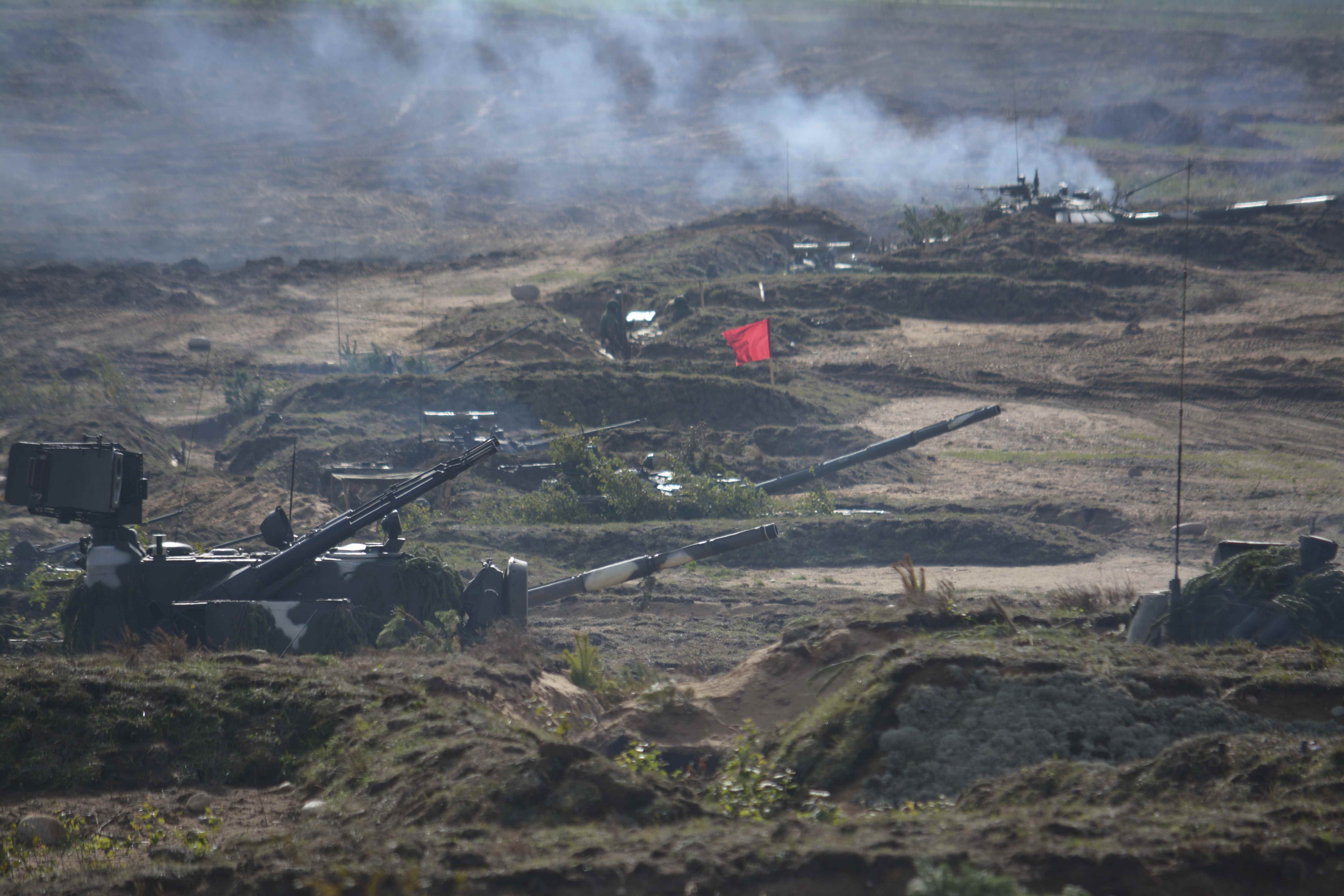A view shows turrets of armoured vehicles during the Zapad-2017 war games, held by Russian and Belarussian servicemen, at an undisclosed location in Belarus, September 16, 2017. Vayar military information agency/Belarussian Defence Ministry/Handout via REUTERS