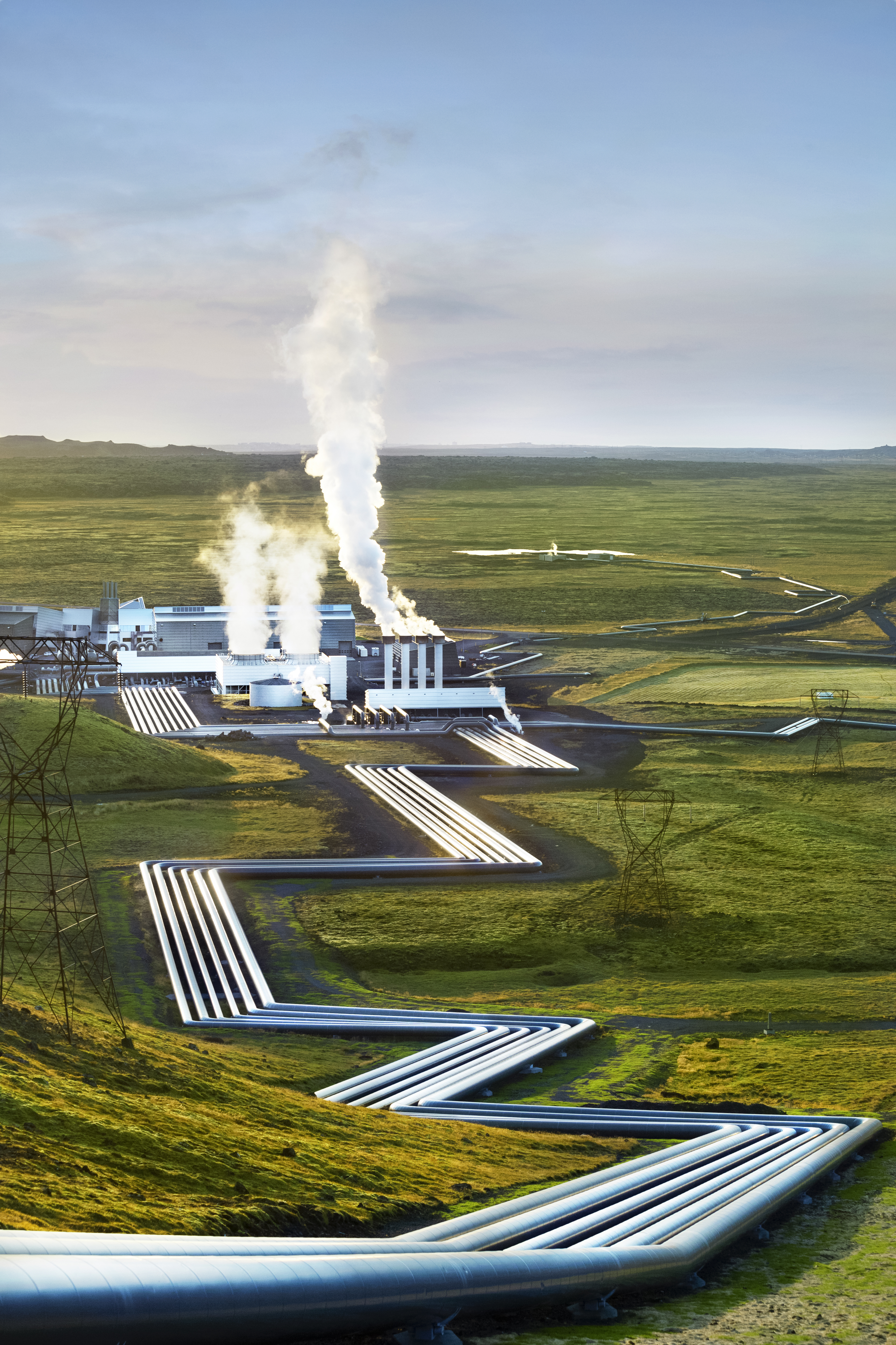 Геотермальная Энергетика в Исландии. Геотермальная энергия (ГЕОТЭС). Геотермальная станция Hellisheidi в Исландии. Завод алюминия Исландия.