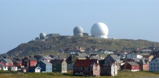 Eleven Russian fighter jets launched a mock attack on a Norwegian Arctic radar installation
