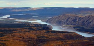Yukon River, beset by salmon woes and mercury threats, signals broader Arctic climate change