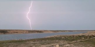 Lightning strikes Nunavut from top to bottom
