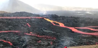 ‘It’s unreal’ – Tourists watch volcanic eruption in Iceland